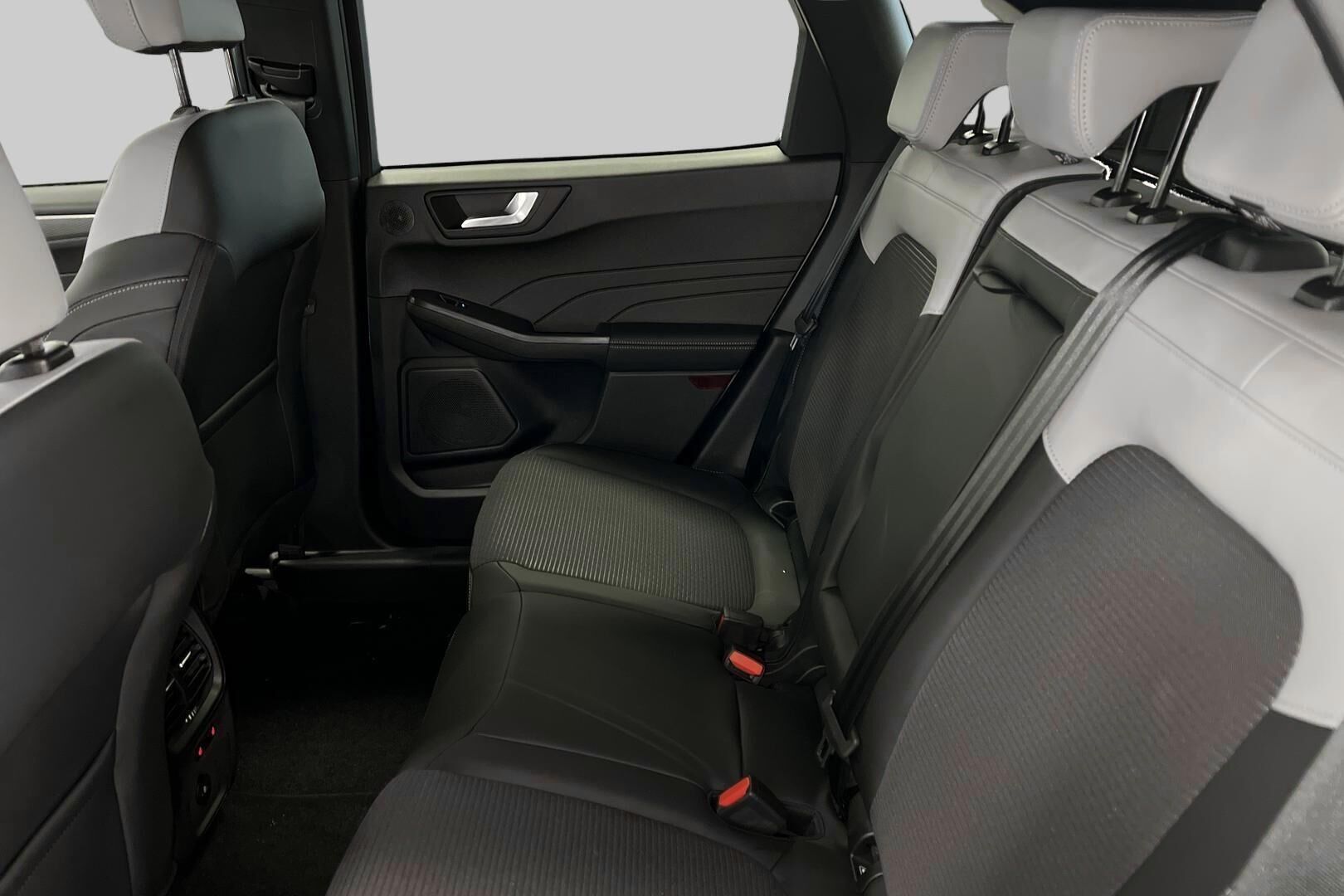 Ford Kuga iso kuva 9