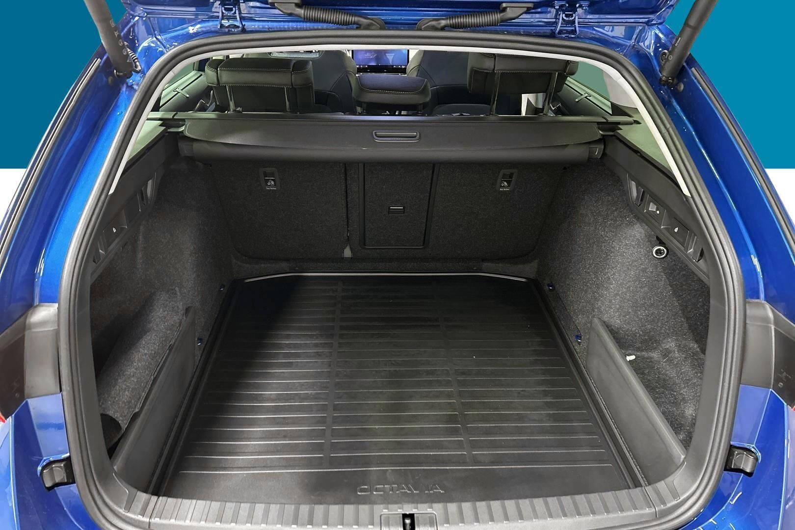 Skoda Octavia iso kuva 11