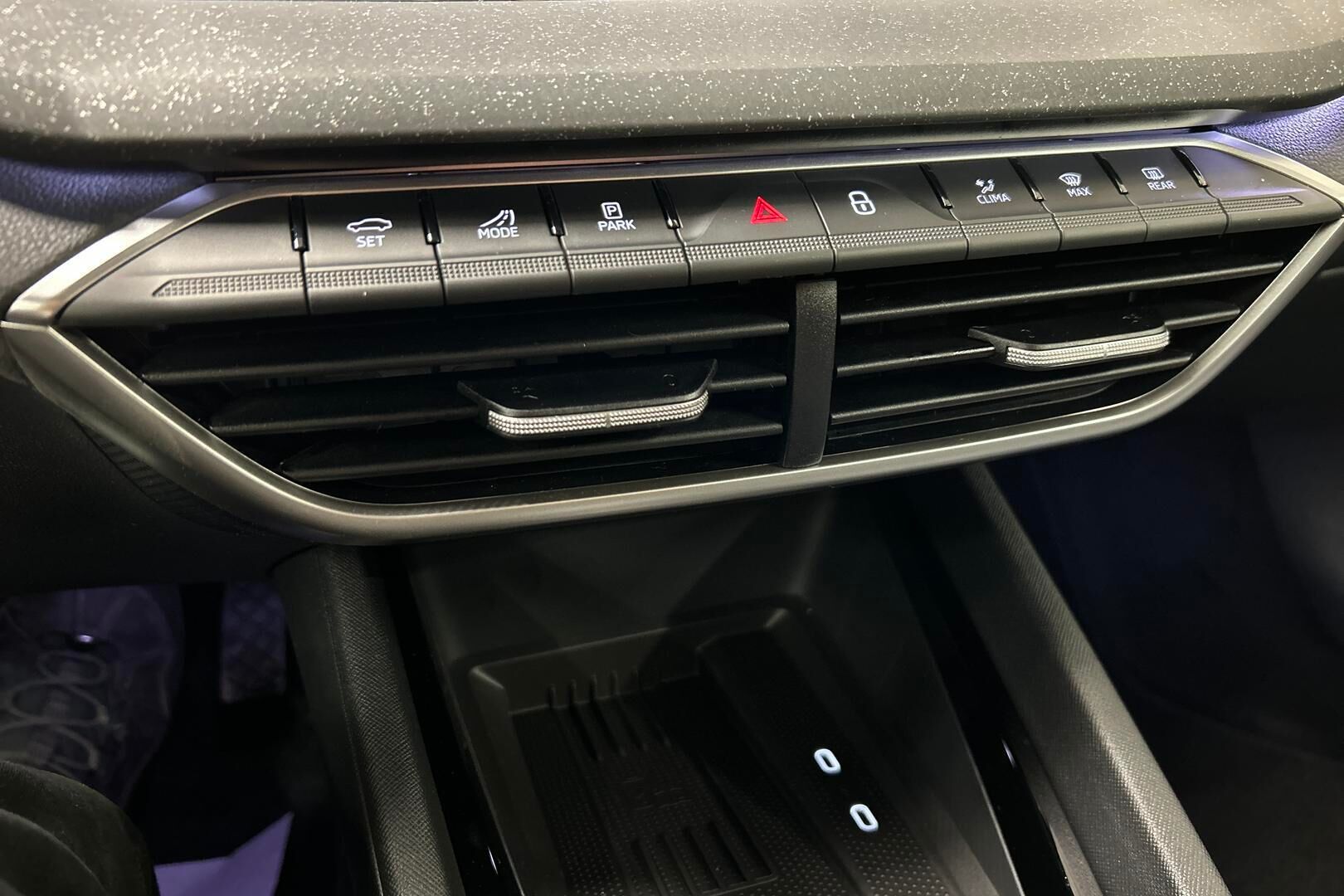 Skoda Octavia iso kuva 17