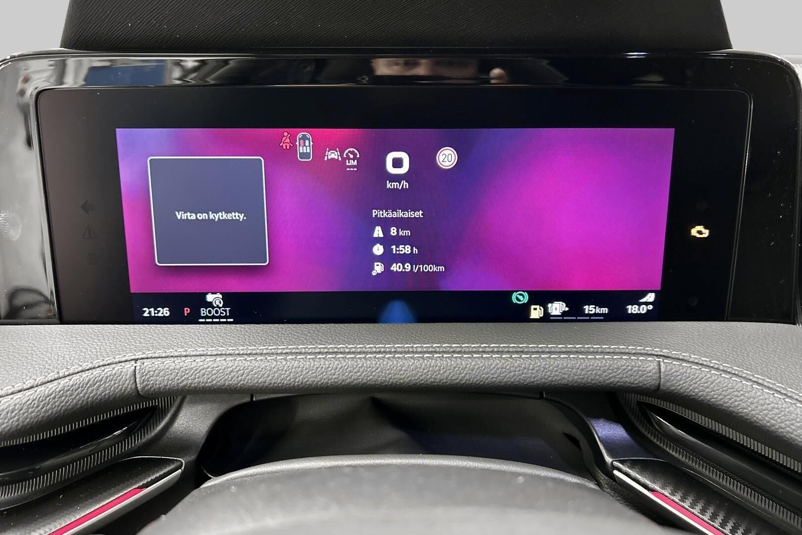 Skoda Superb iso kuva 17