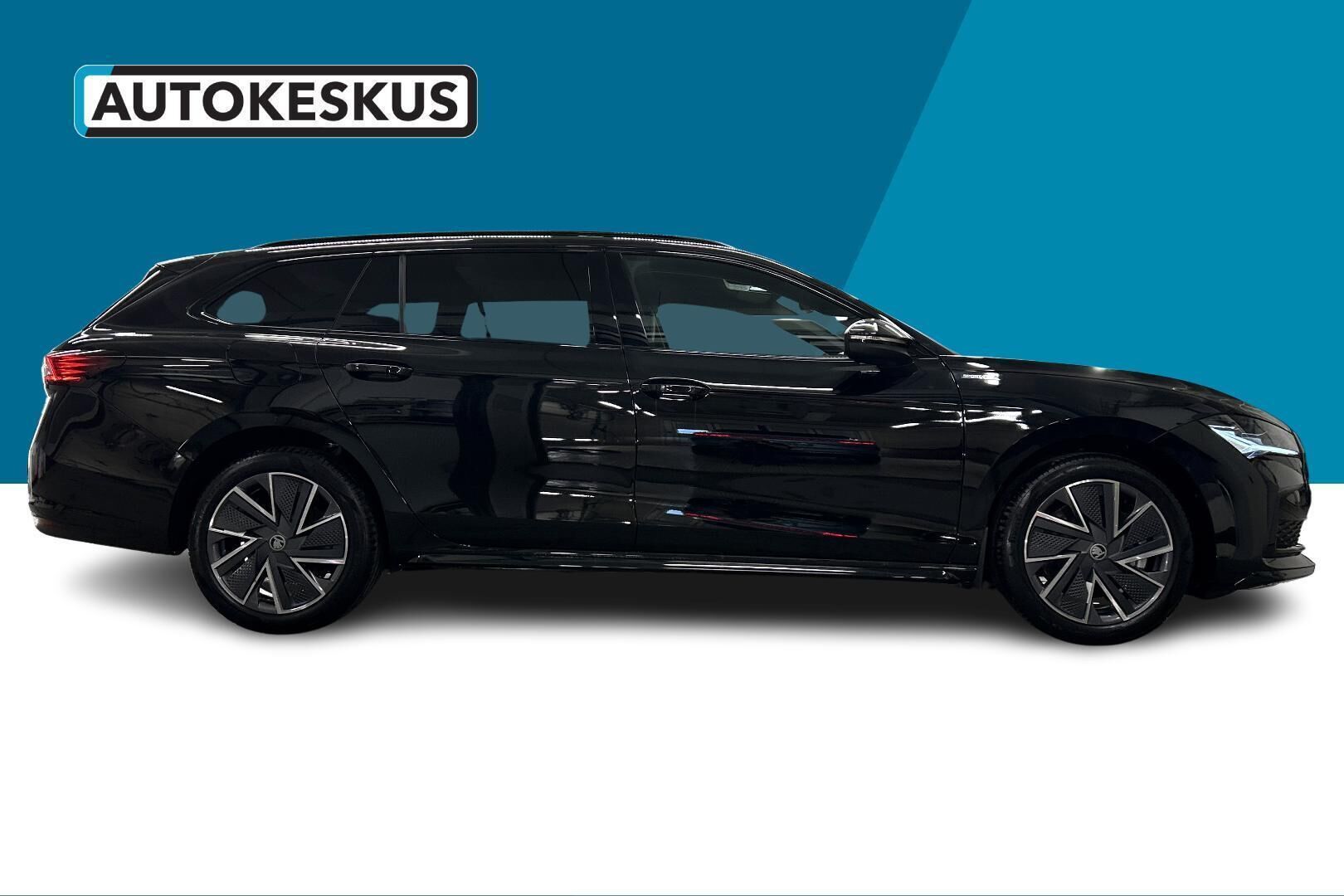 Skoda Superb iso kuva 3