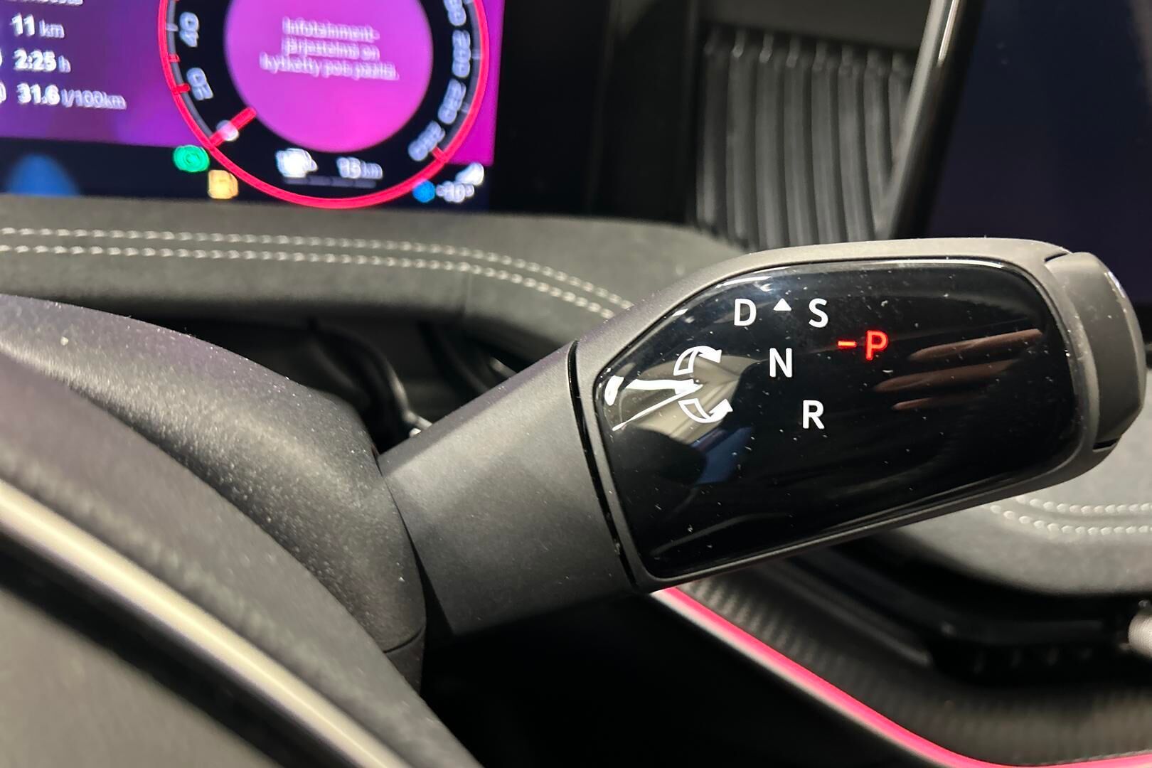 Skoda Superb iso kuva 19