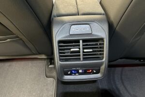 Skoda Superb esikatselu 25