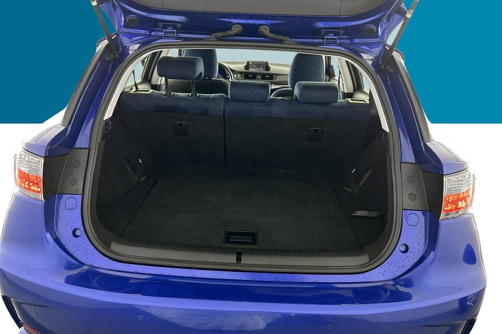 Lexus CT iso kuva 3