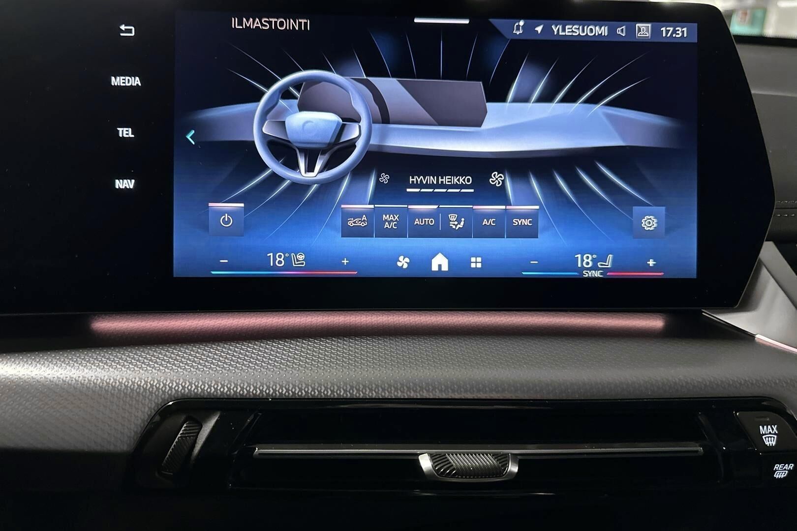 BMW X1 iso kuva 20