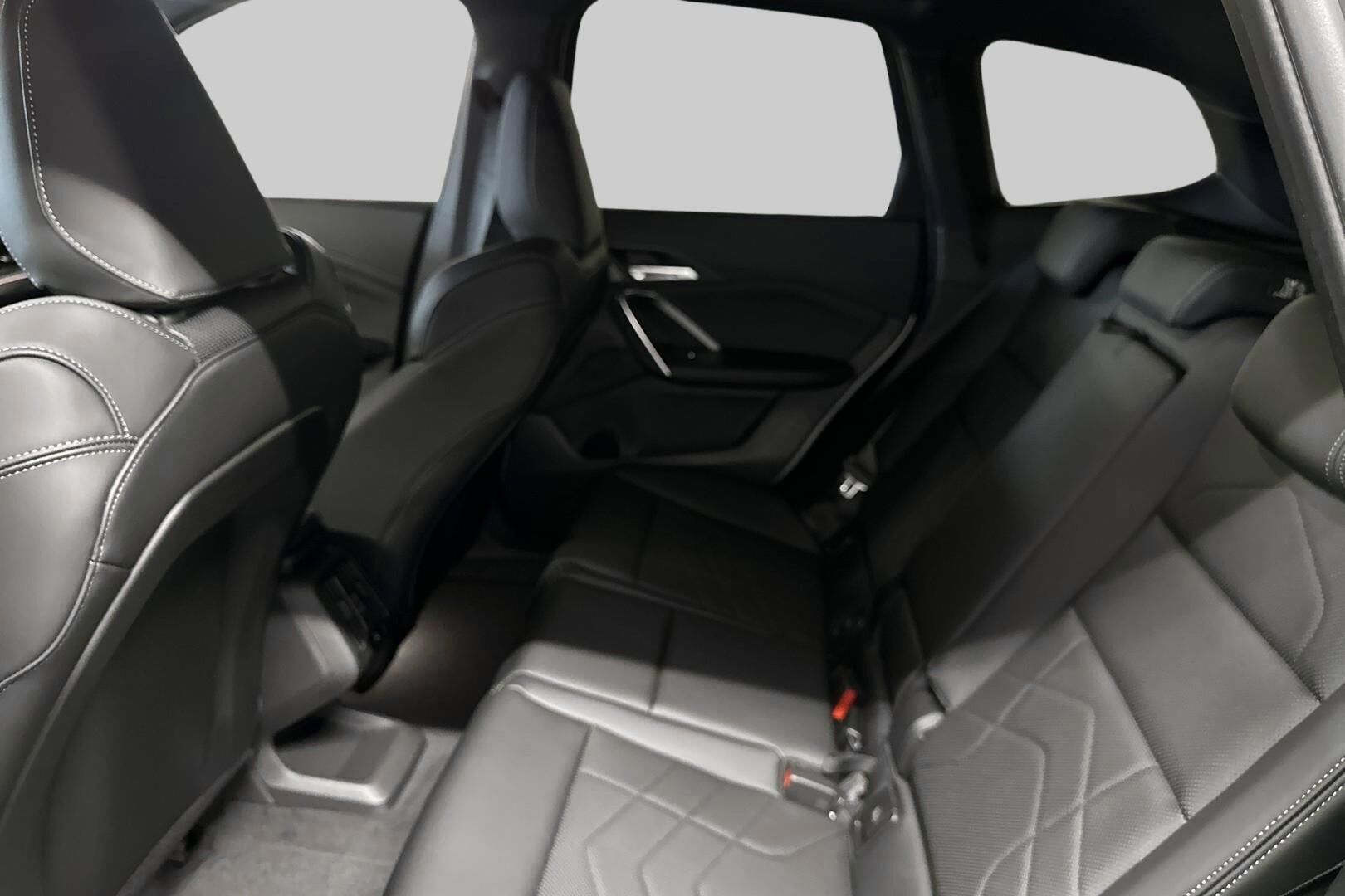 BMW X1 iso kuva 9