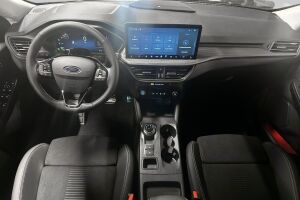 Ford Kuga esikatselu 13