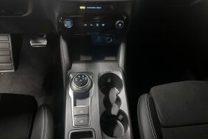 Ford Kuga esikatselu 20