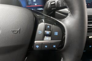 Ford Kuga esikatselu 24