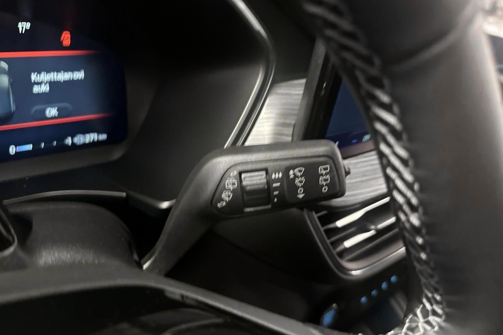 Ford Kuga iso kuva 26