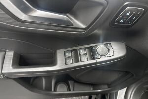 Ford Kuga esikatselu 27