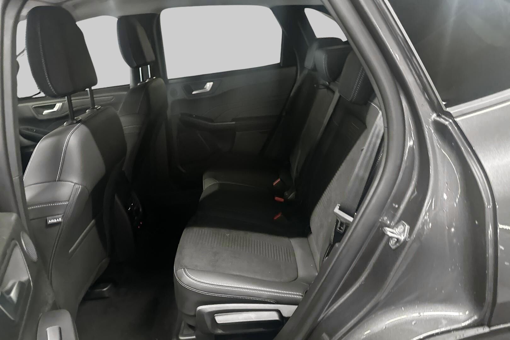 Ford Kuga iso kuva 9
