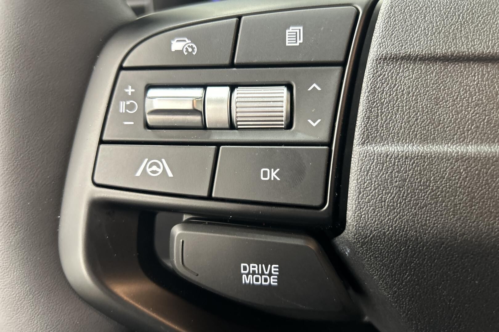 Kia Stonic iso kuva 18