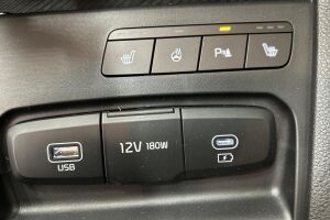 Kia Stonic esikatselu 12