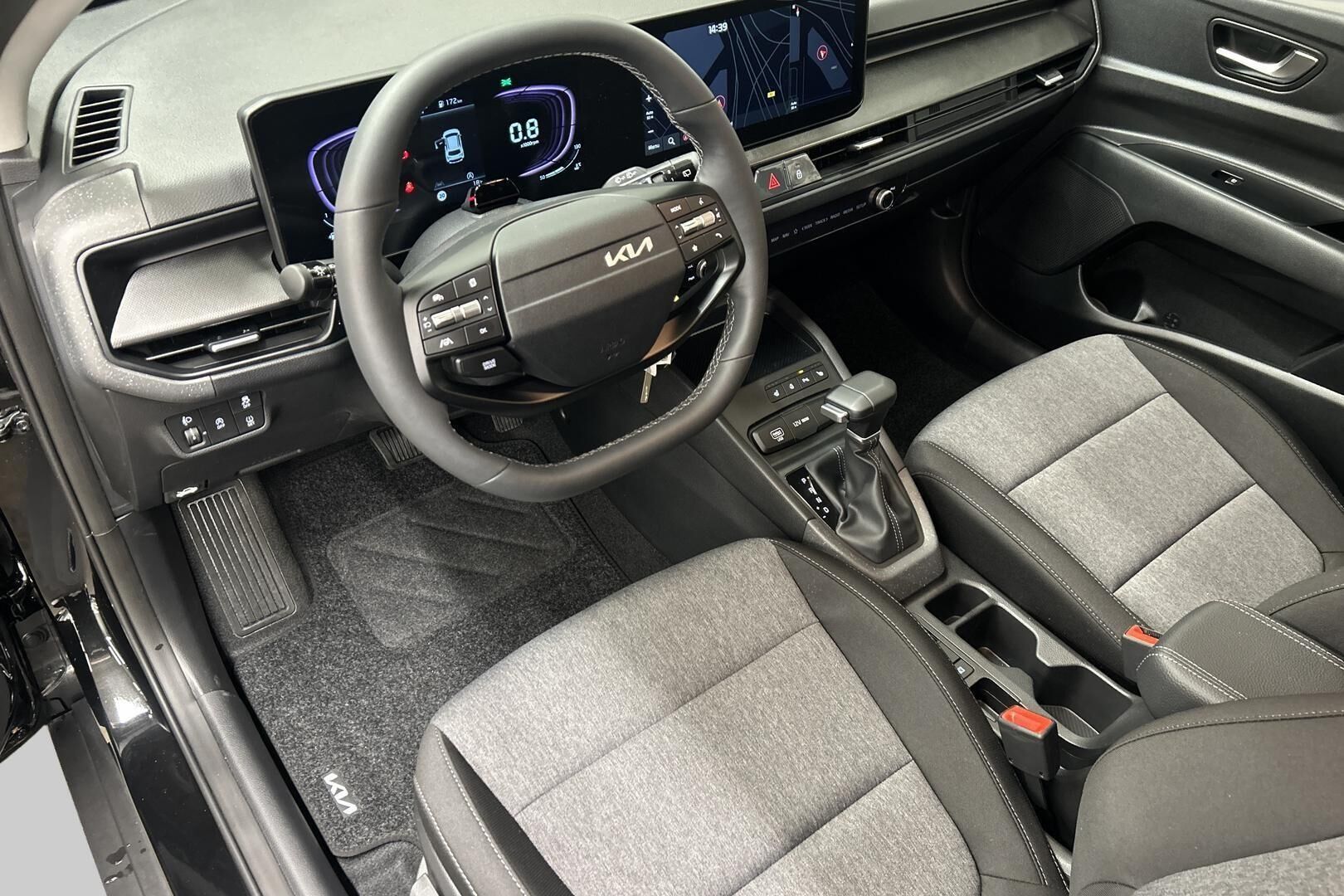 Kia Stonic iso kuva 15