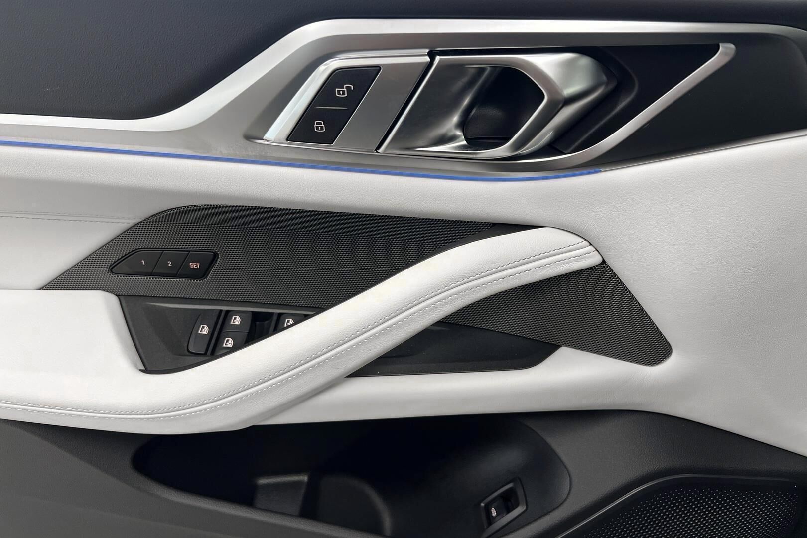 BMW I4 M60 iso kuva 16