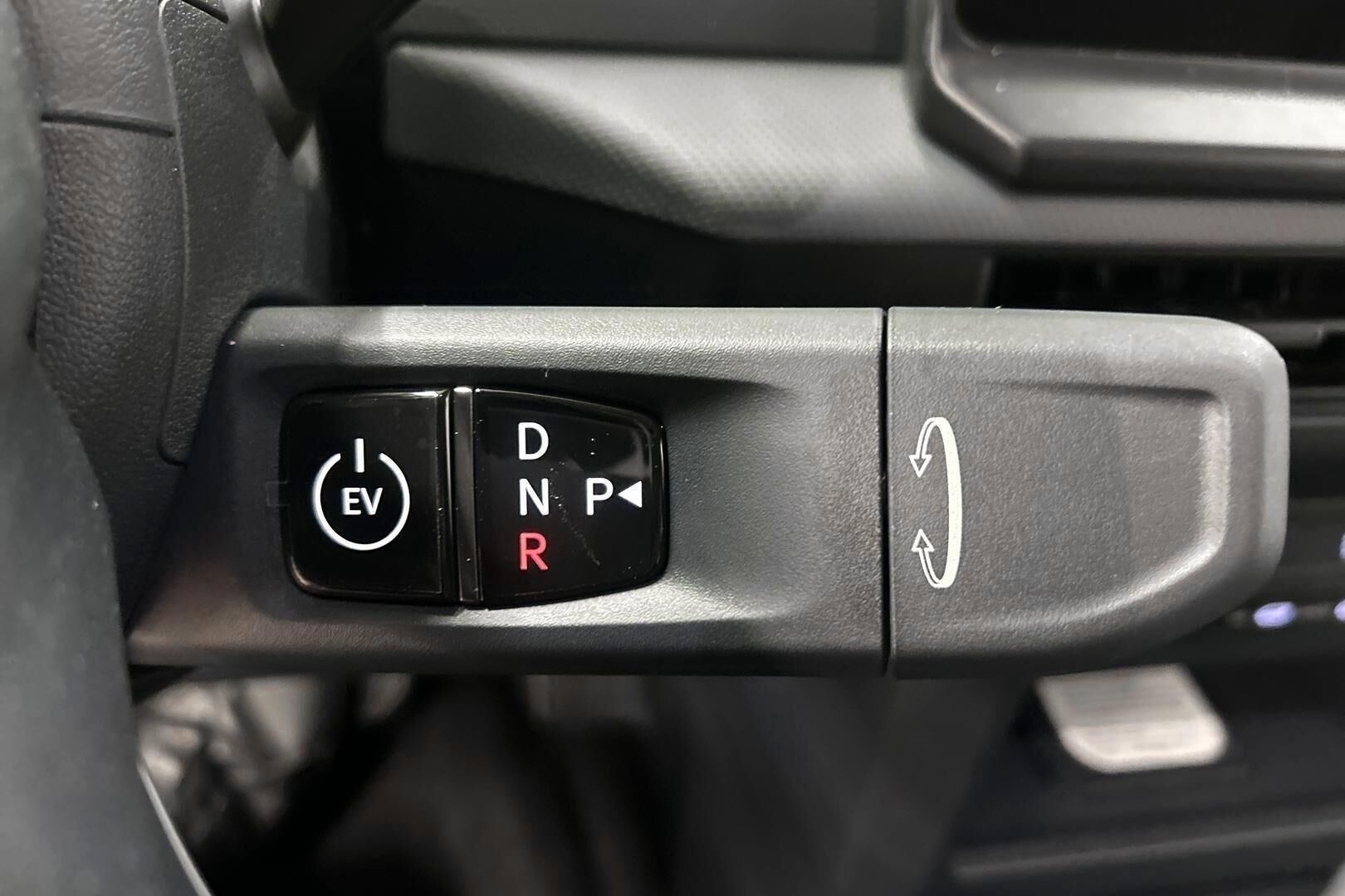 Kia PV5 iso kuva 22