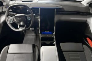 Ford Explorer esikatselu 27