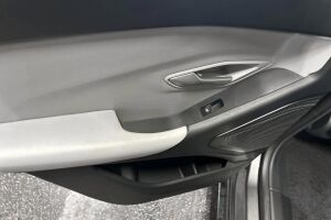 Ford Explorer esikatselu 22