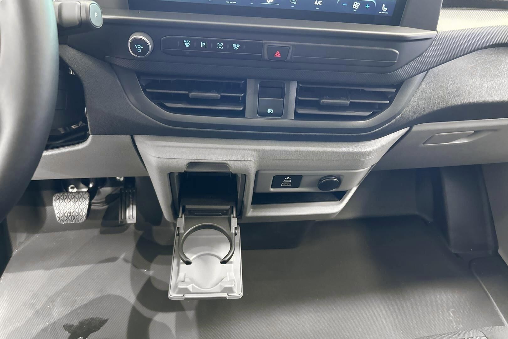 Ford Transit Custom iso kuva 20