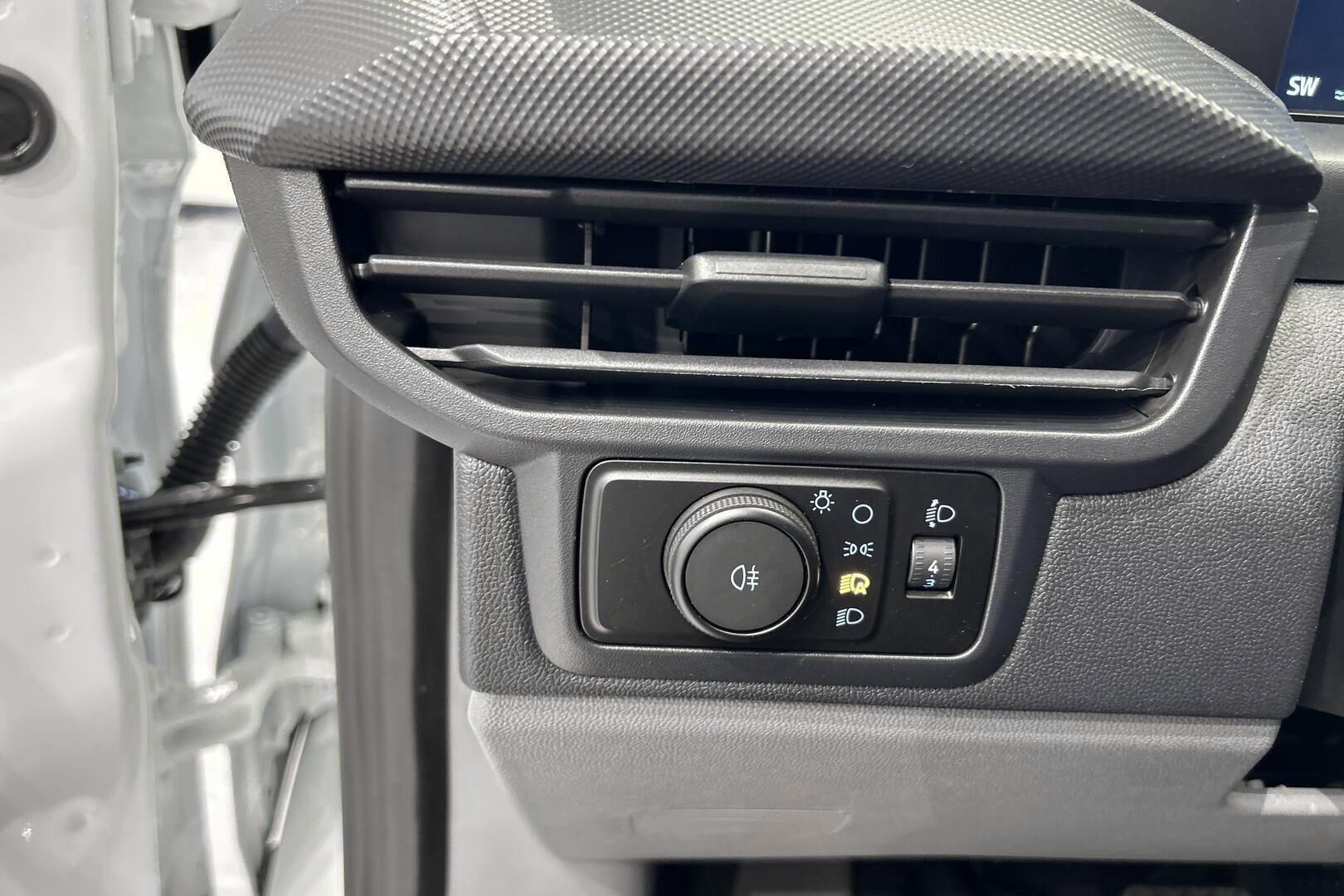 Ford Transit Custom iso kuva 25
