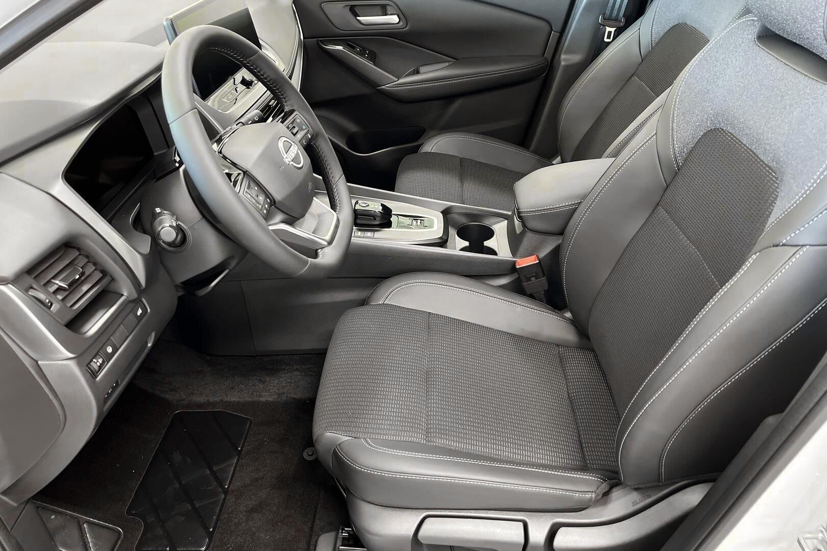 Nissan Qashqai iso kuva 19