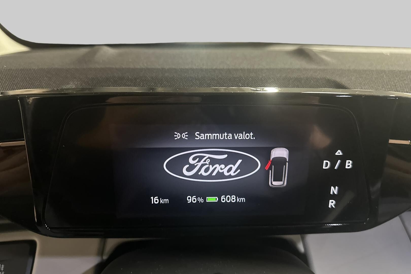 Ford Explorer iso kuva 14
