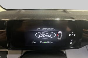 Ford Explorer esikatselu 14
