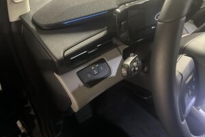 Ford Explorer esikatselu 25