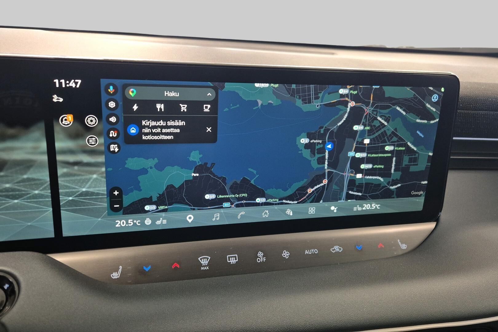 Nissan Leaf iso kuva 17