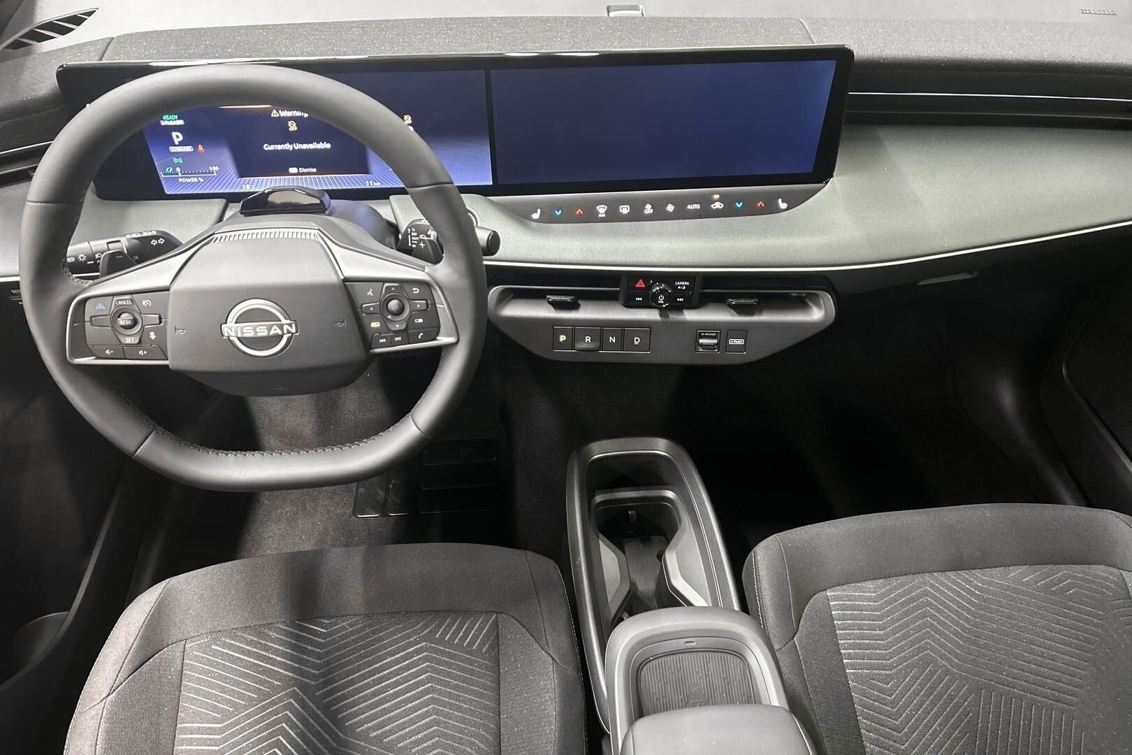 Nissan Leaf iso kuva 9