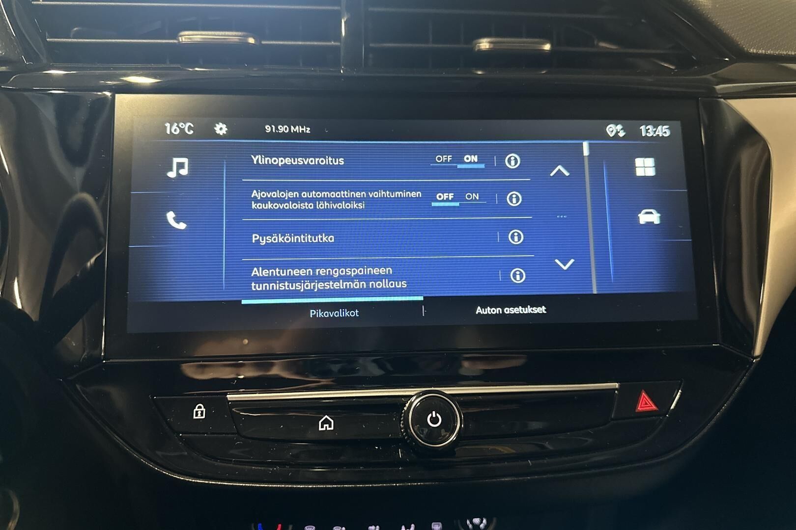 Opel Corsa iso kuva 18