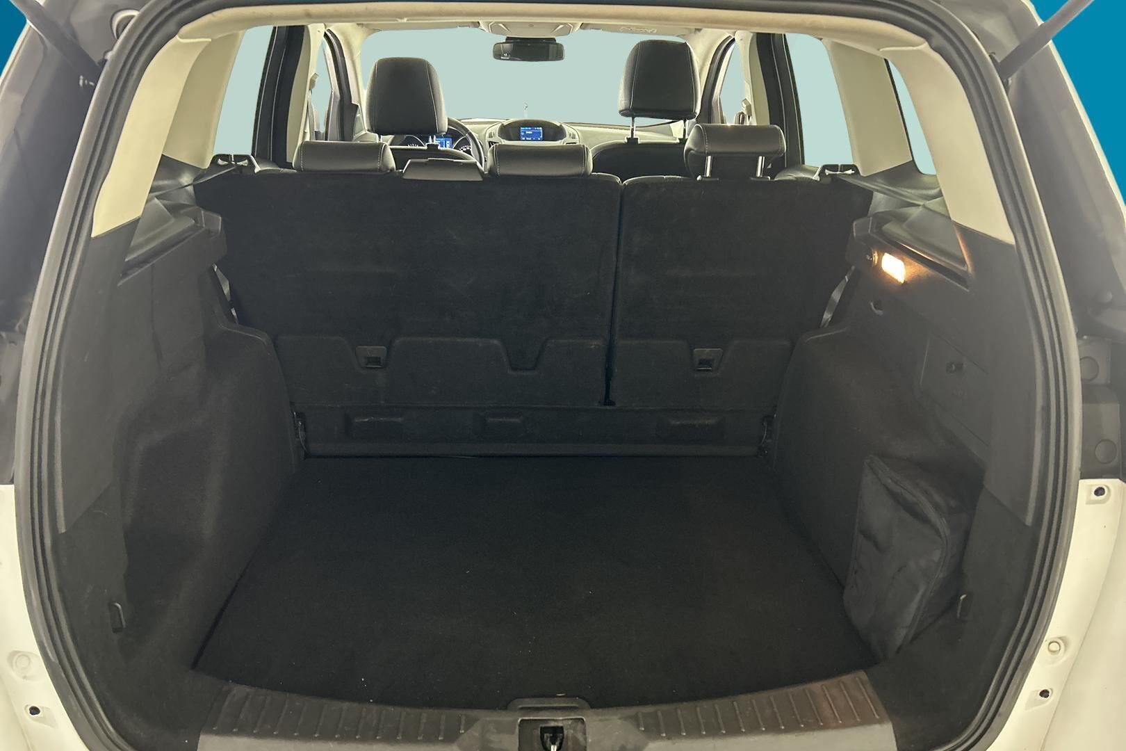 Ford Kuga iso kuva 10