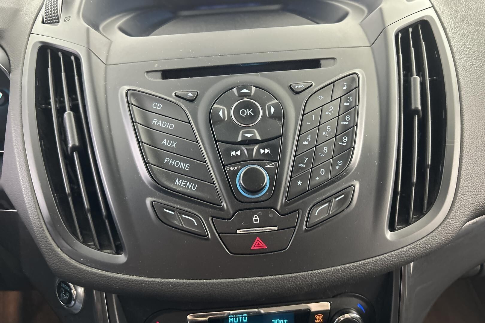 Ford Kuga iso kuva 19