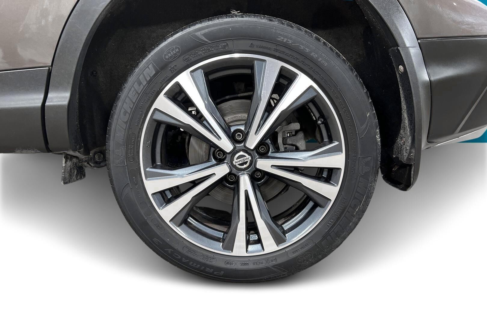 Nissan Qashqai iso kuva 13