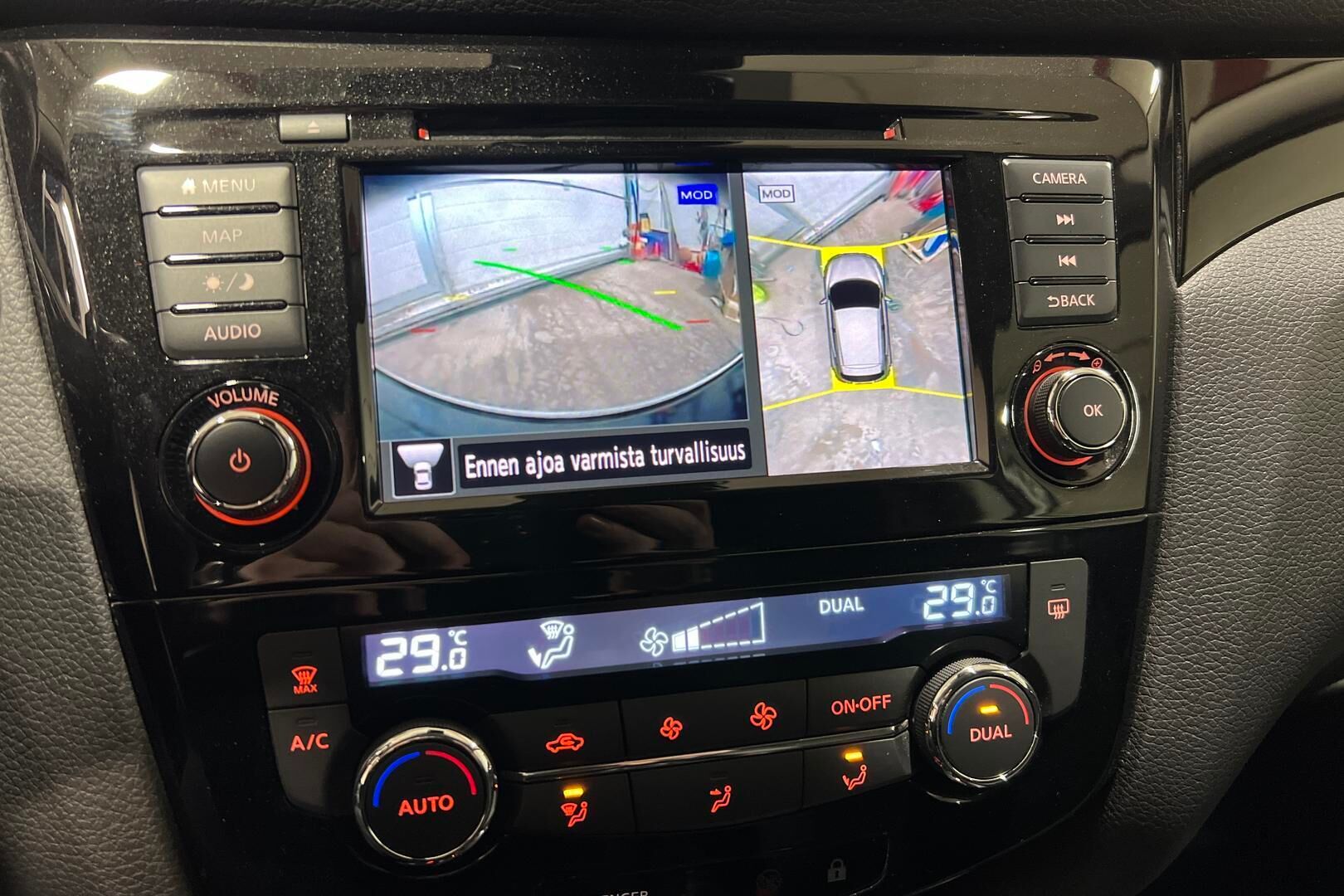 Nissan Qashqai iso kuva 16