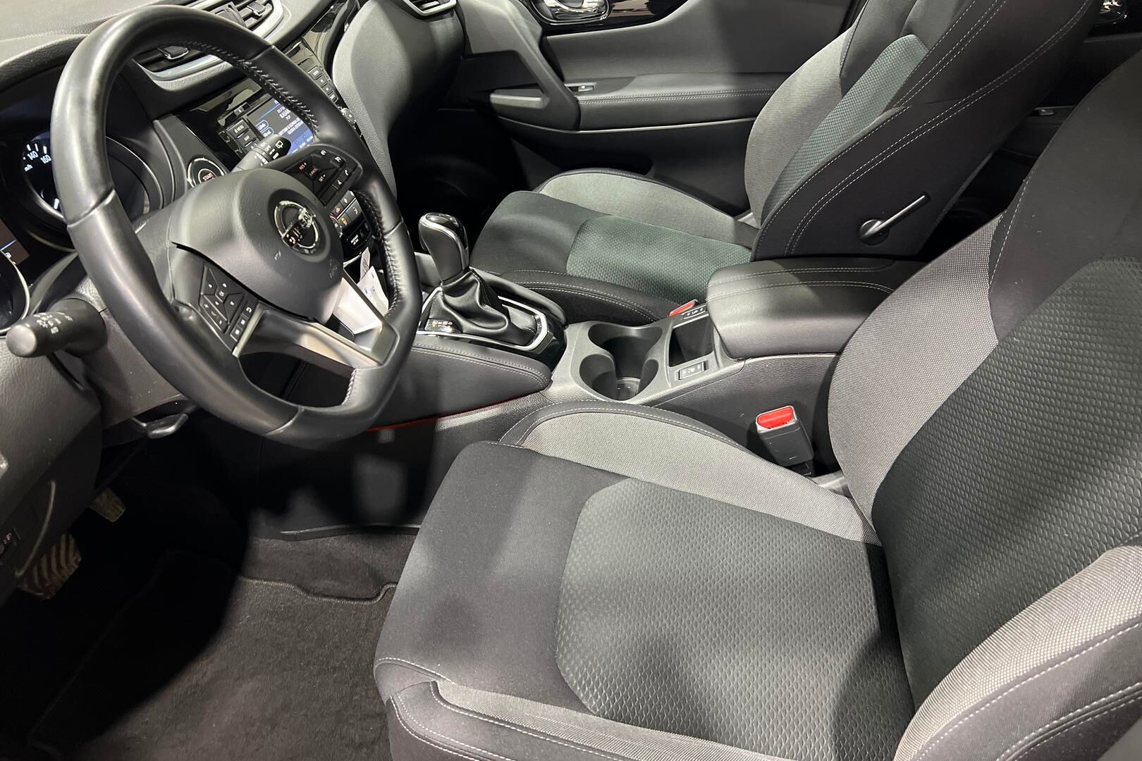 Nissan Qashqai iso kuva 20