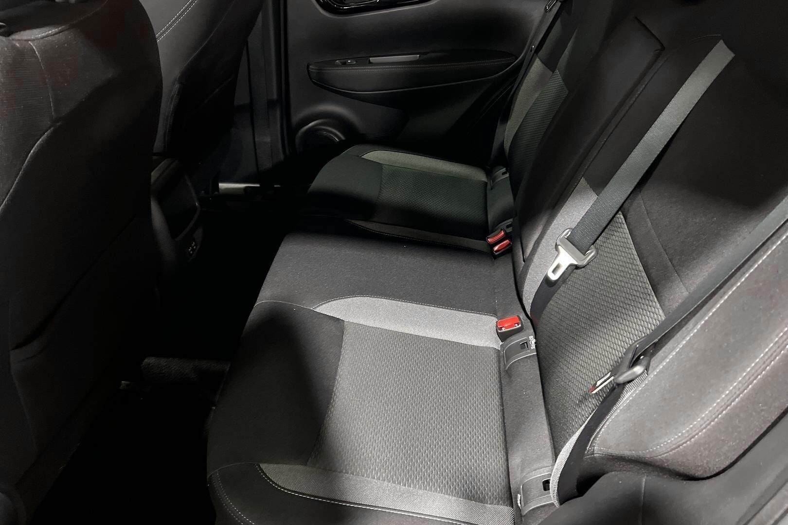 Nissan Qashqai iso kuva 8