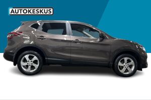 Nissan Qashqai esikatselu 1