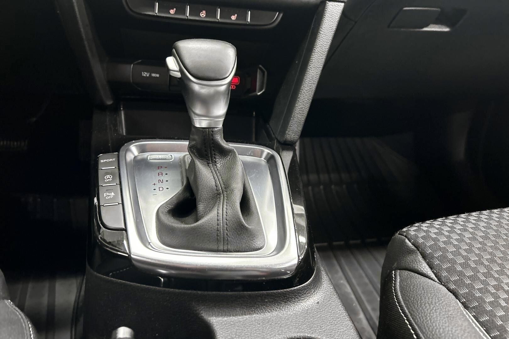 KIA CEED iso kuva 19