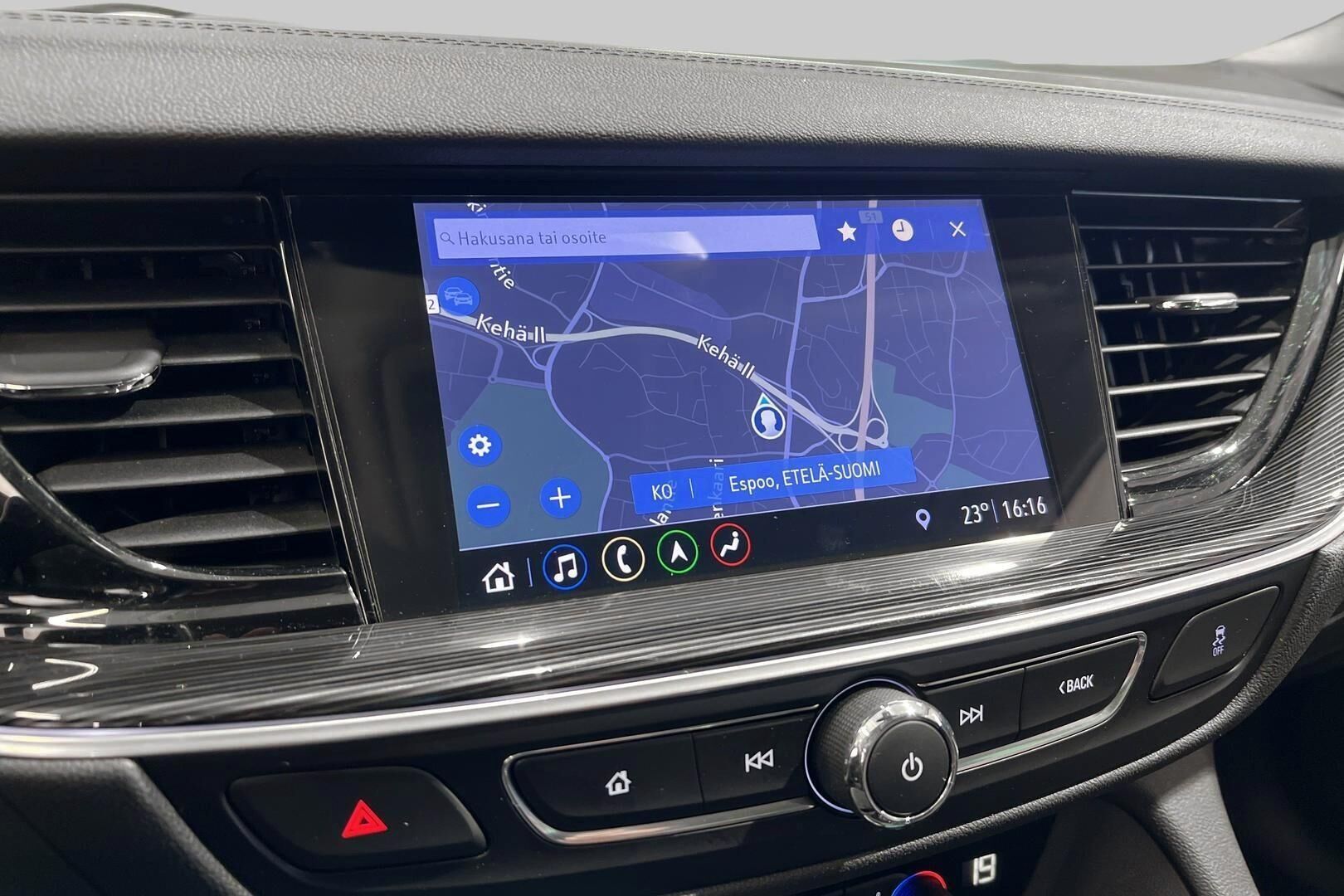 Opel Insignia iso kuva 15