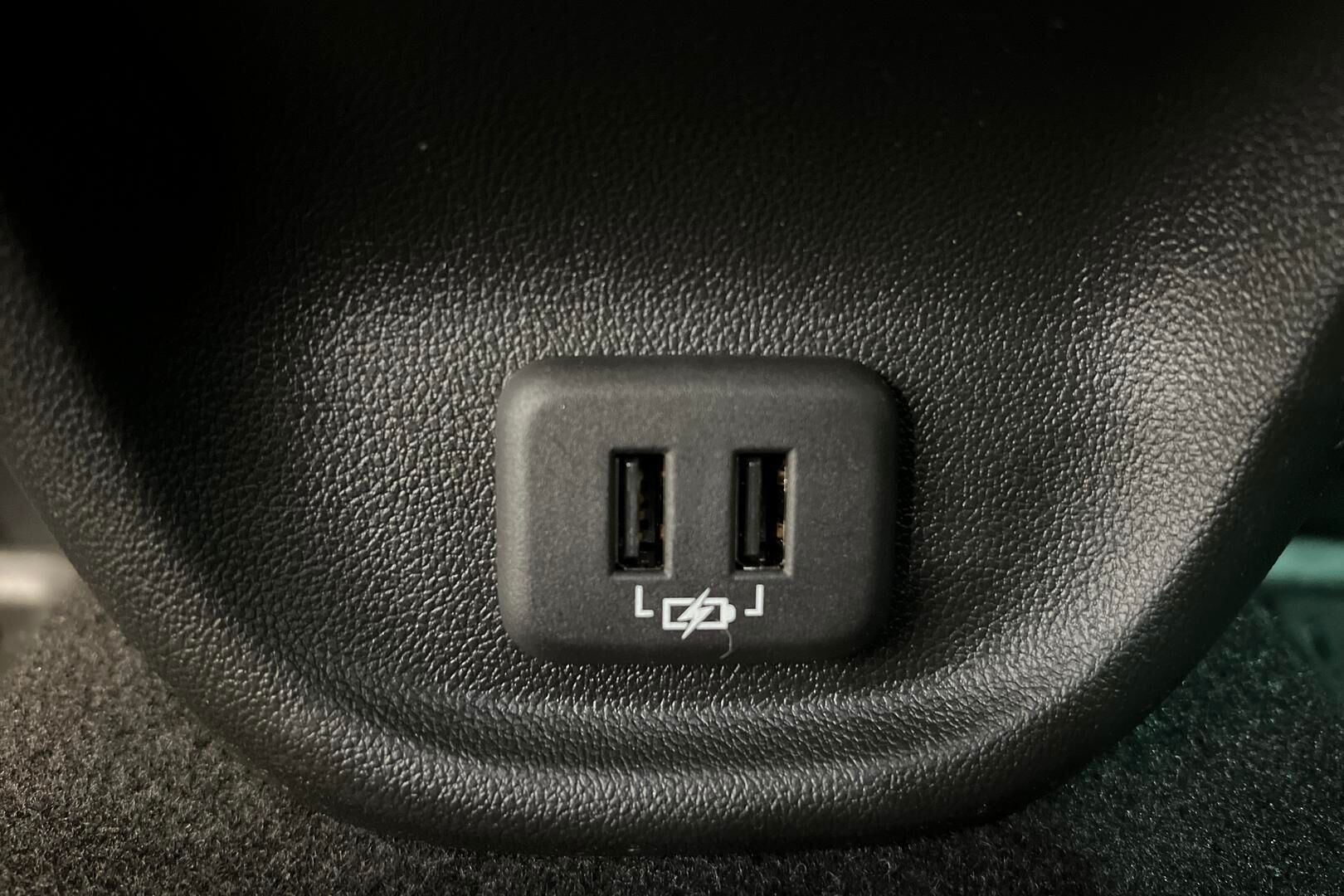 Opel Insignia iso kuva 27