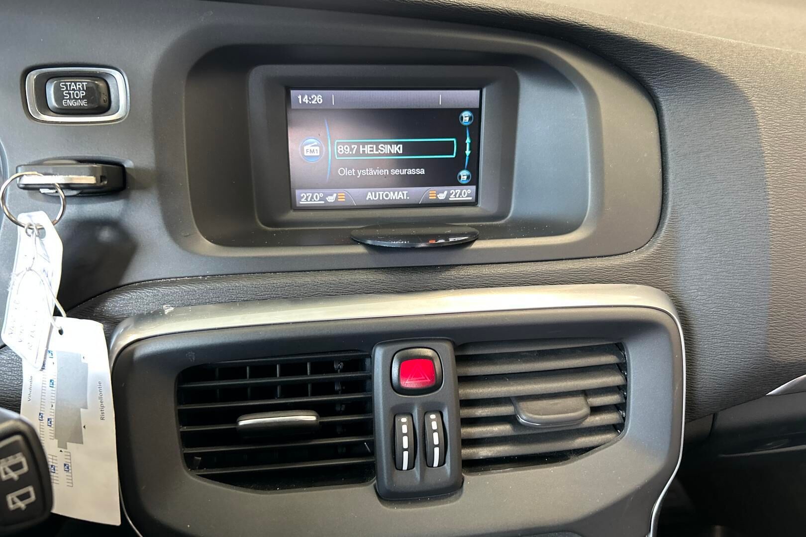 Volvo V40 iso kuva 17