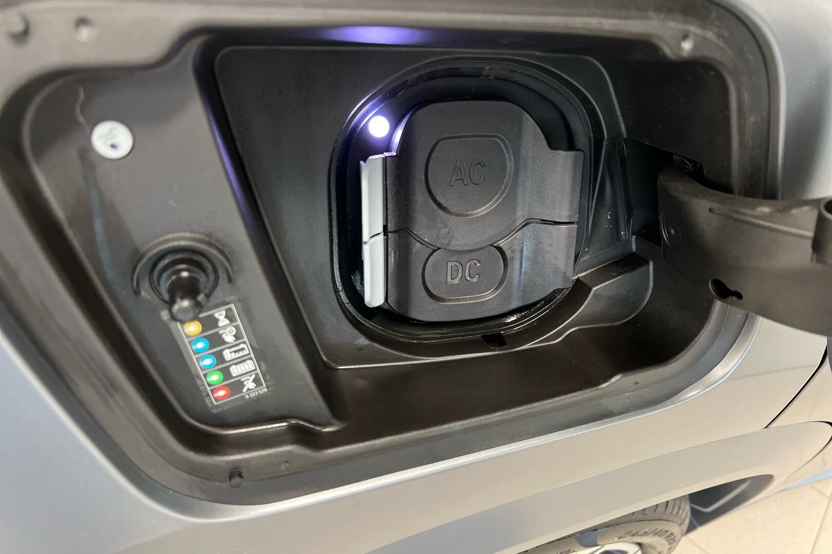 BMW iX2 iso kuva 25
