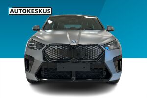 BMW iX2 esikatselu 3