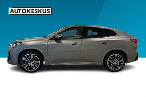 BMW iX2 esikatselu 4