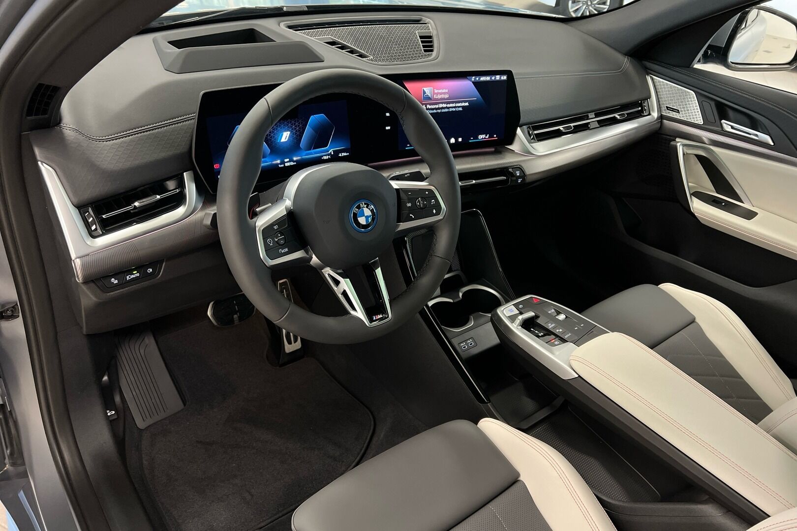 BMW iX2 iso kuva 6