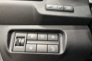 Nissan Leaf esikatselu 24