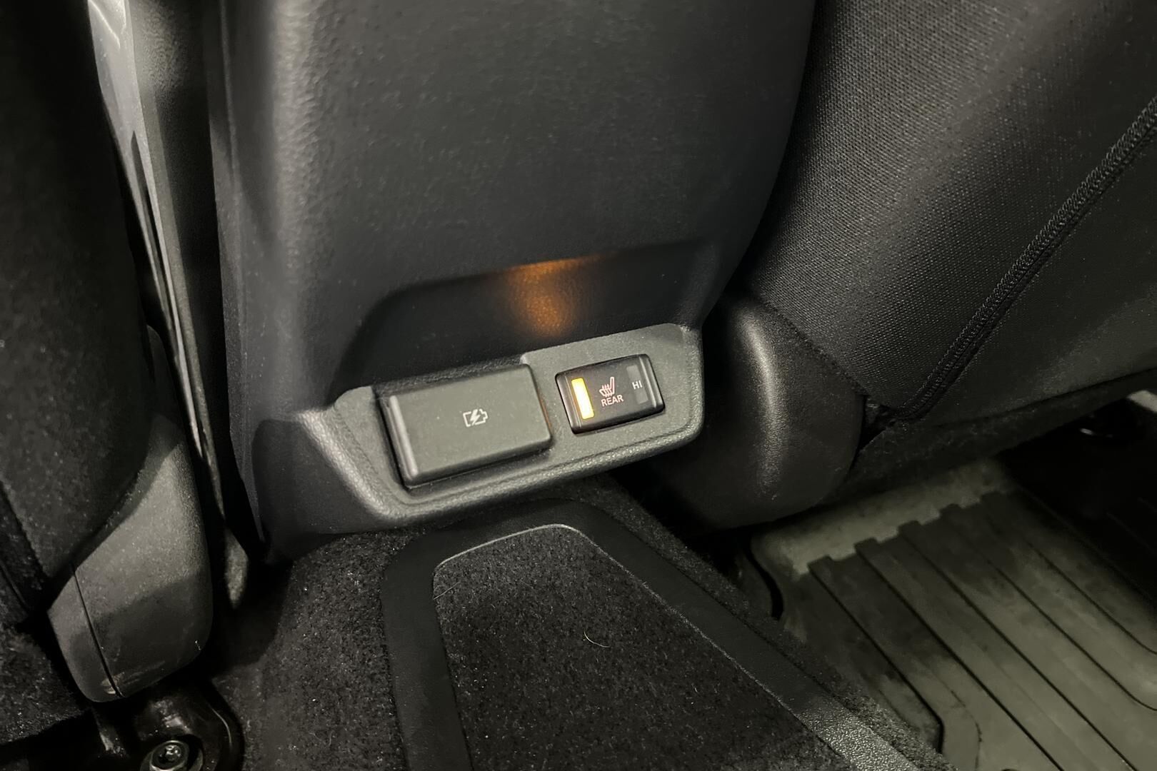 Nissan Leaf iso kuva 27