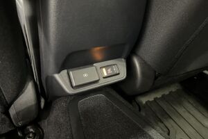 Nissan Leaf esikatselu 27